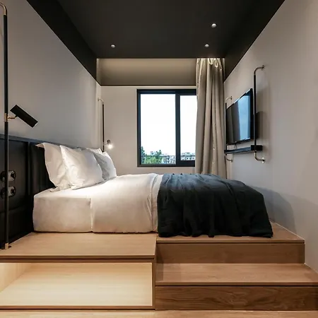 The Modernist Hotel Atenas