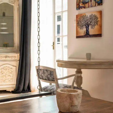 Neoclassical Loft In Monastiraki - Acropolis And Metro דירה אתונה