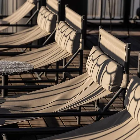 The Modernist Hotel Atenas