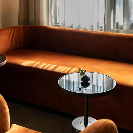 Hotel The Modernist 4*
