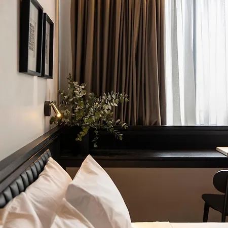 Hotel The Modernist 4*