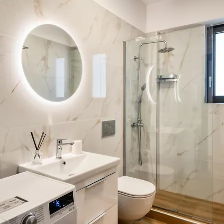 Apartment Medusa In Agios Dimitrios Athens