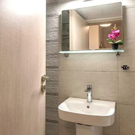Apartamento Lovely In The Center Of