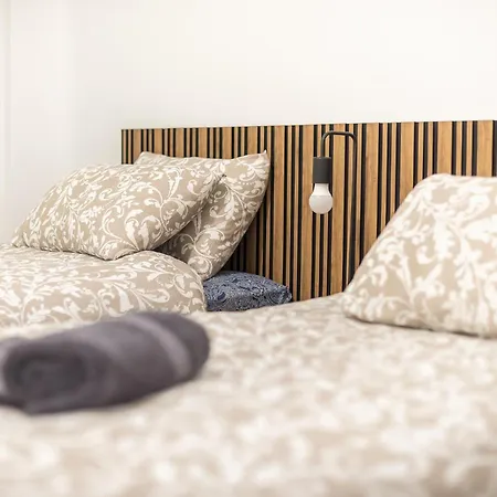 Stylish Luxury At Ampelokipi Metro Station Apartment Athens