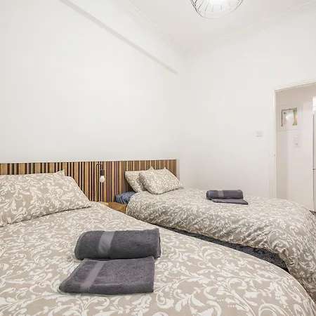 Stylish Luxury At Ampelokipi Metro Station Apartment Athens