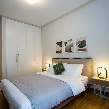 Digital Nomad Friendly & Premier In Plaka
