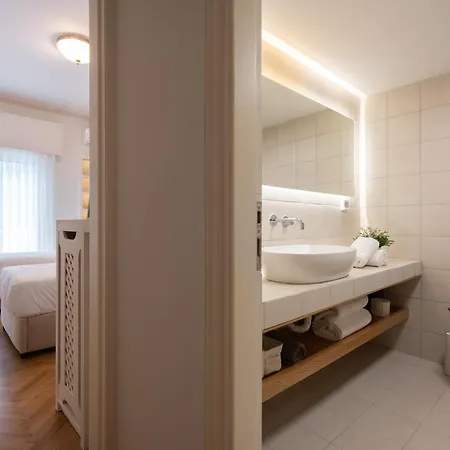 Digital Nomad Friendly & Premier In Plaka Апартаменты Афины