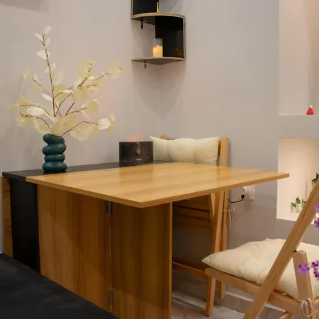 Apartment Moon Haven Near Acropolis With 100mbps Wifi Athens