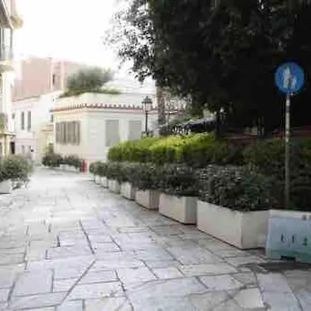House In Plaka Афины