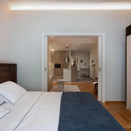 Athenian Urban Escape 2-br Apartment *
