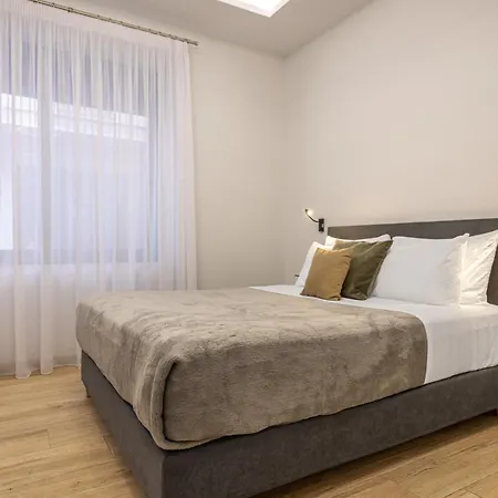 Phaedrus Living: The Nine Muses Calliope Apartment Athens
