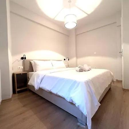 2-bed Gem In Serene Locale * Athens