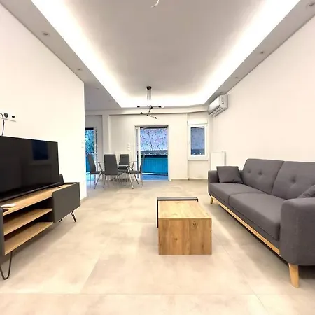 2-bed Gem In Serene Locale Apartment *