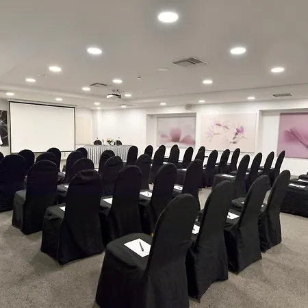 Hotel Athenaeum Grand 4*