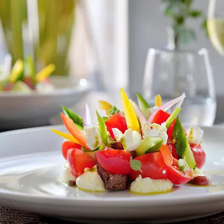 Hotel Athenaeum Grand 4*