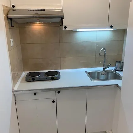 Acharnon Apartment
