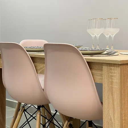 Διαμέρισμα 3-bedroom Fabulous In The City Center *