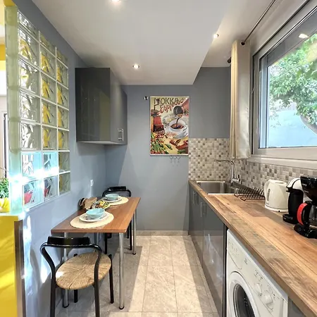 Historic Center Getaway 10'walk To Acropolis Hill Apartment Athens