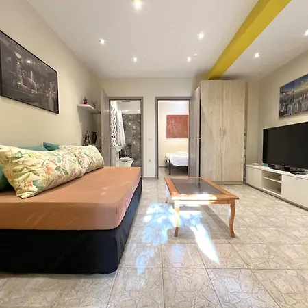 Historic Center Getaway 10'walk To Acropolis Hill Apartment