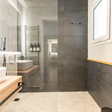 Blue Lux 2br 2ba With Skyline View, Near Kolonaki Αθήνα