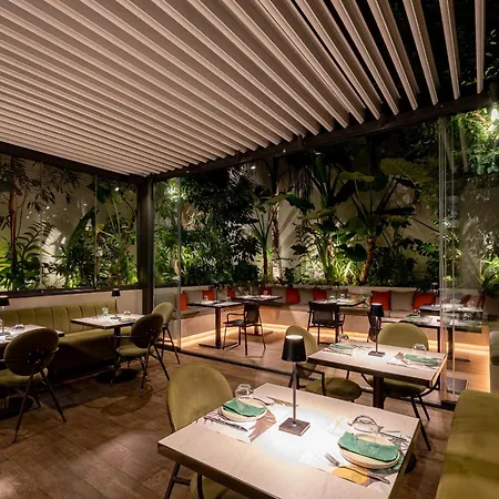 Ivis 4 Boutique Athens