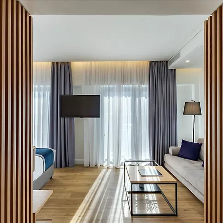 Riviera 5* Glyfáda