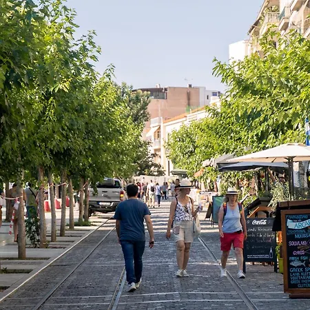 Luxury In The Heart Of The - 1br * Athens