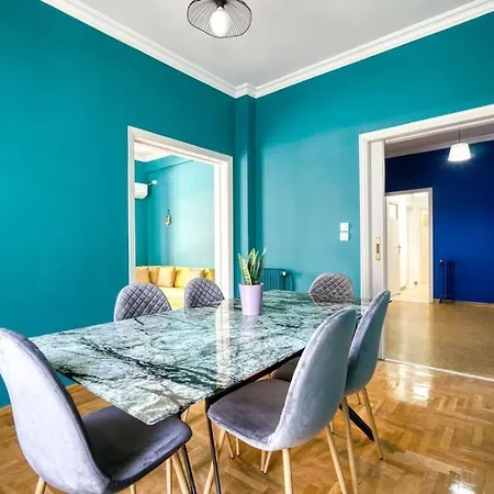 Sunny 2 Bedroom Cozy Apartment, View Of Parthenon