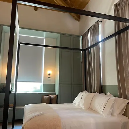 Luxury 2 Bedrooms Mavis Spacious Terrace With Hot Tub And Stunning Views Athinaidos Apartment
