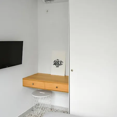 Monastiraki Panorama: Spacious Living *