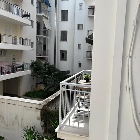 Cozy In The Heart Of * Athens