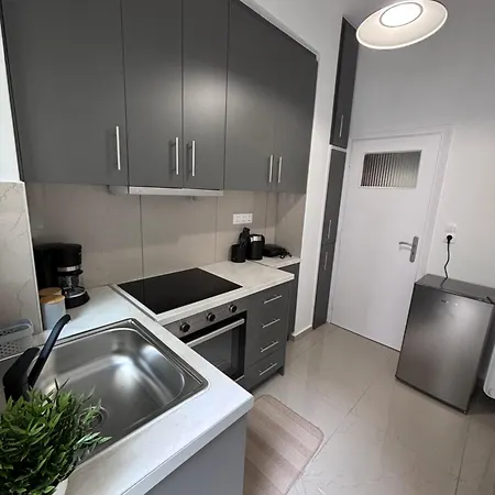 Cozy In The Heart Of Apartment *