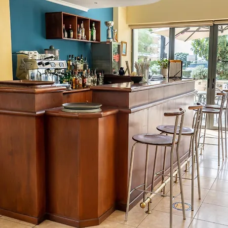 Four Seasons Hotel Atena