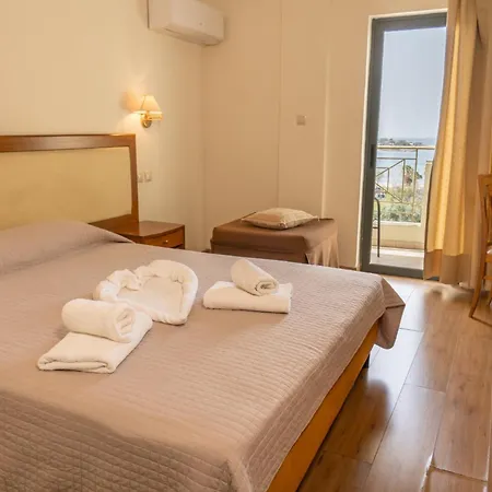 Hotel Four Seasons 3*