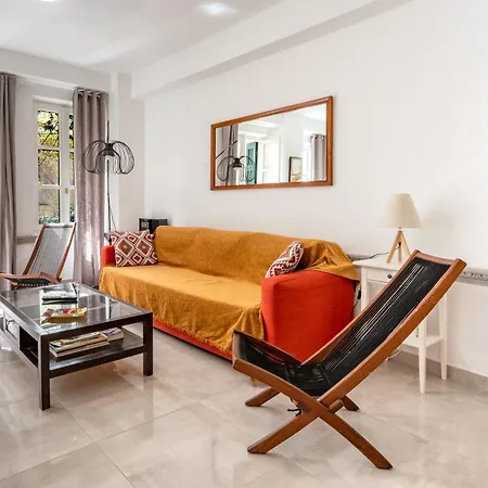 Psiri Gem From In Vivo Apartments- Spacious 1st Floor With Balcony In Athens' Historic Center Apartment Athen