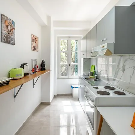 Psiri Gem From In Vivo Apartments- Spacious 1st Floor With Balcony In Athens' Historic Center Apartment