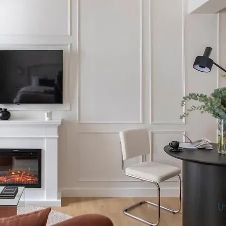 Διαμέρισμα Athenian Elegance, Ensuite Whirlpool & Fireplace Near Acropolis Αθήνα