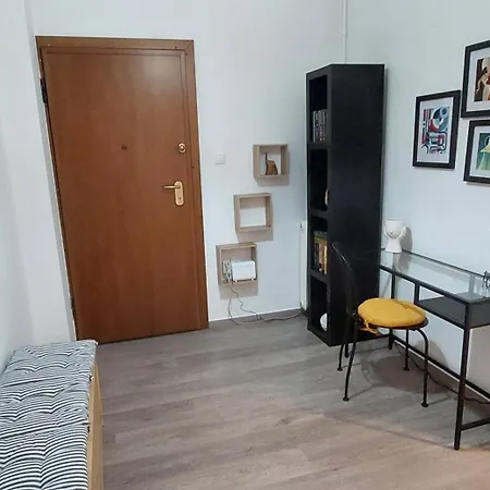 Stylish & Cozy In The National Gallery Area Apartment Athen