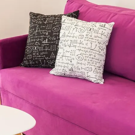 Contemporary Stylish Located Near Metaxourgeio Area Apartment