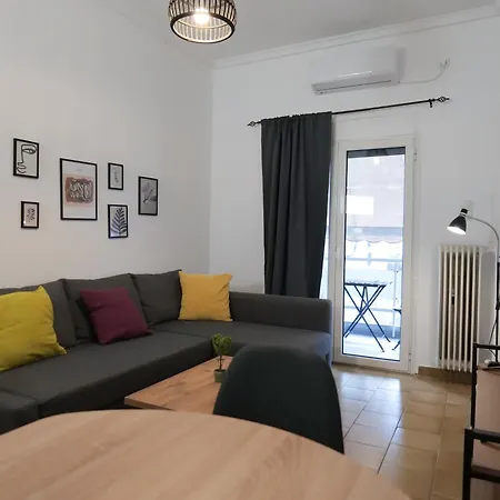 Alluring 2br In Thiseio *
