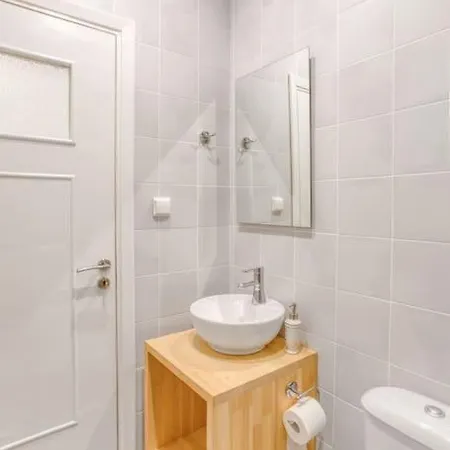 Spacious 4bed 4bath Flat Near Archaelogical Museum *