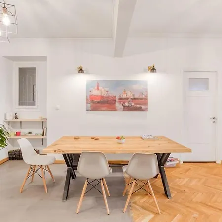 Spacious 4bed 4bath Flat Near Archaelogical Museum Apartment