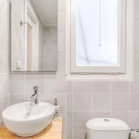 Apartment Spacious 4bed 4bath Flat Near Archaelogical Museum *