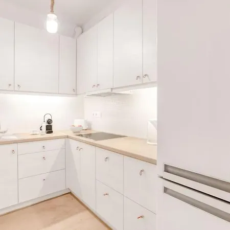 Apartment Spacious 4bed 4bath Flat Near Archaelogical Museum
