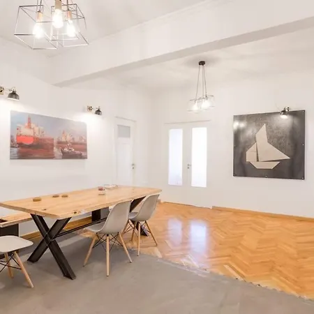 Spacious 4bed 4bath Flat Near Archaelogical Museum Apartment Athens