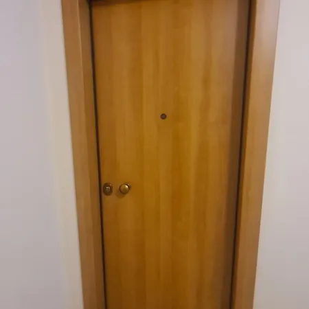 Apartamento Cozy Mezonette Near City Center Near Metro Station *
