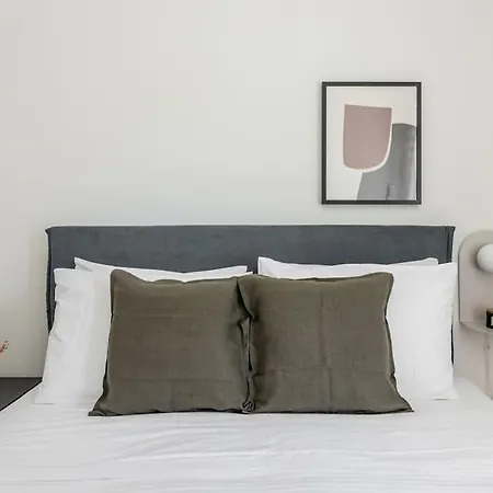 Acropolis Sunlight 2br By Upstreet *