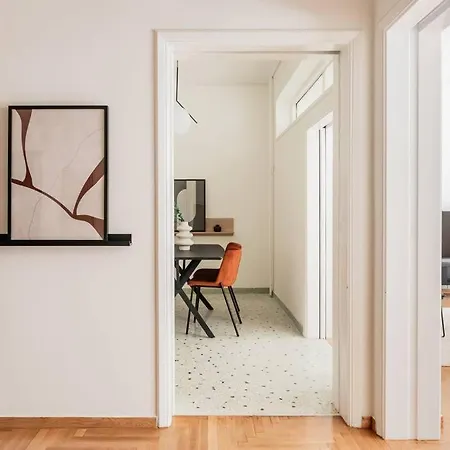 Acropolis Sunlight 2br By Upstreet Apartment *