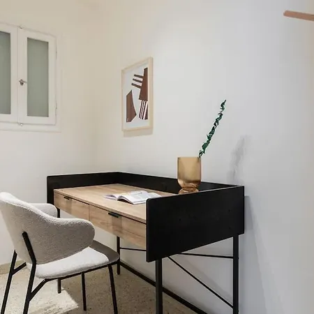 Acropolis Sunlight 2br By Upstreet *