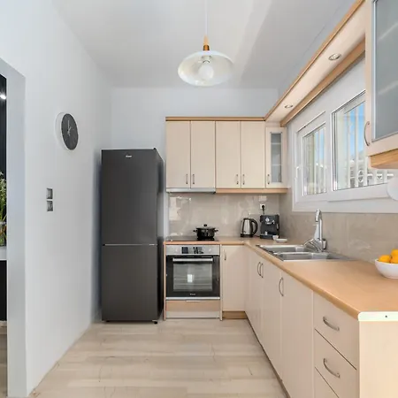 Euphoria Riviera Apt In Glyfada Athen